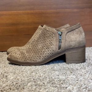 Women's Suede zipper booties